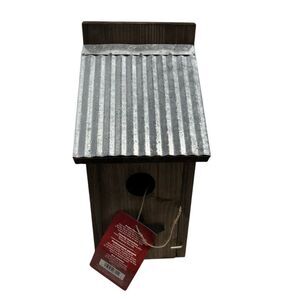 RUSTIC FARMHOUSE Bluebird House With Tin Roof Star Accent 12X6X6 Raised Door